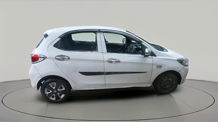 2018 Tata Tiago XT DIESEL, Diesel, Manual, 72,094 km, exterior