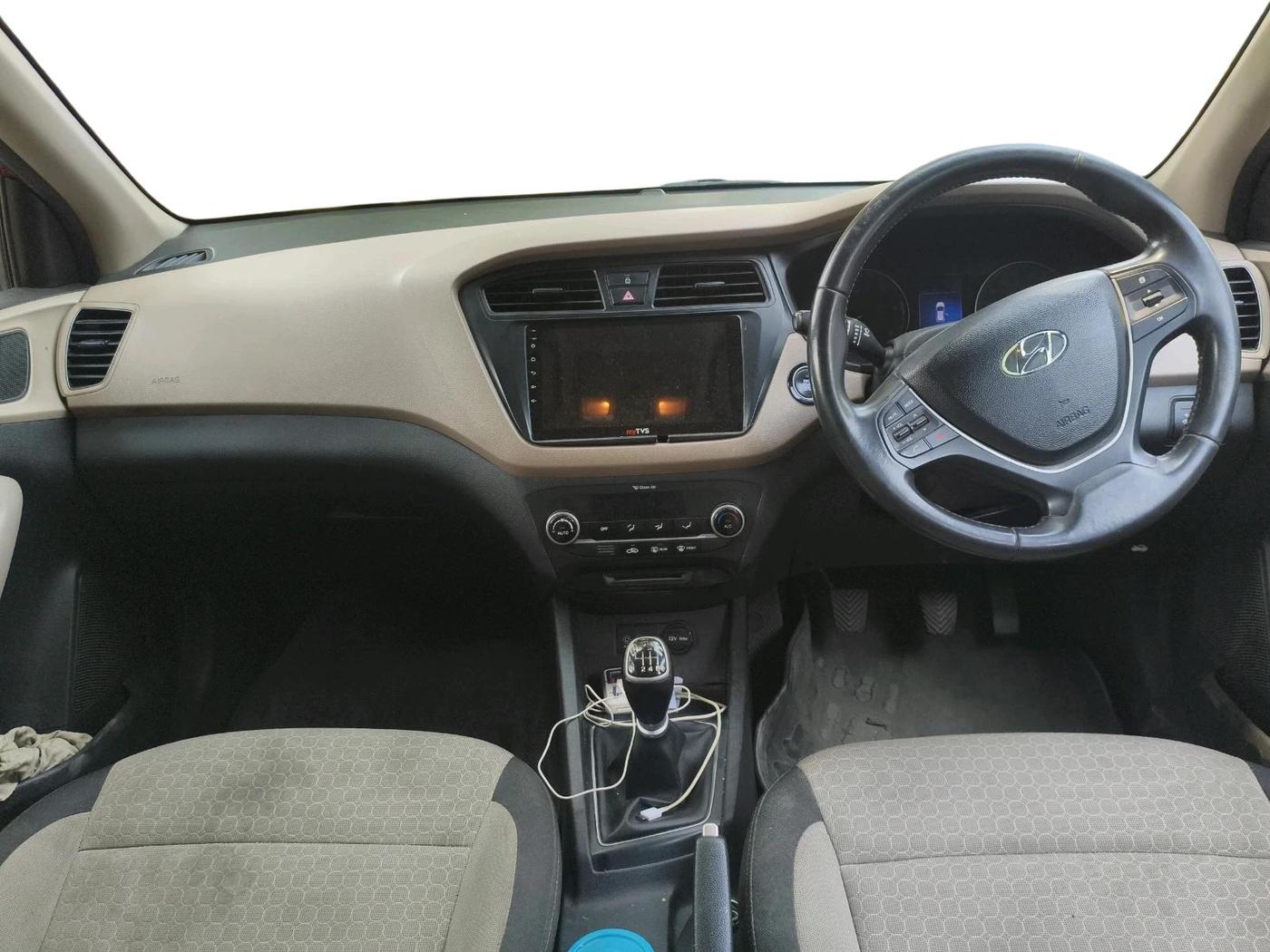 2017 Hyundai Elite i20 ASTA 1.4 CRDI (O), Diesel, Manual, 1,91,082 km, interior