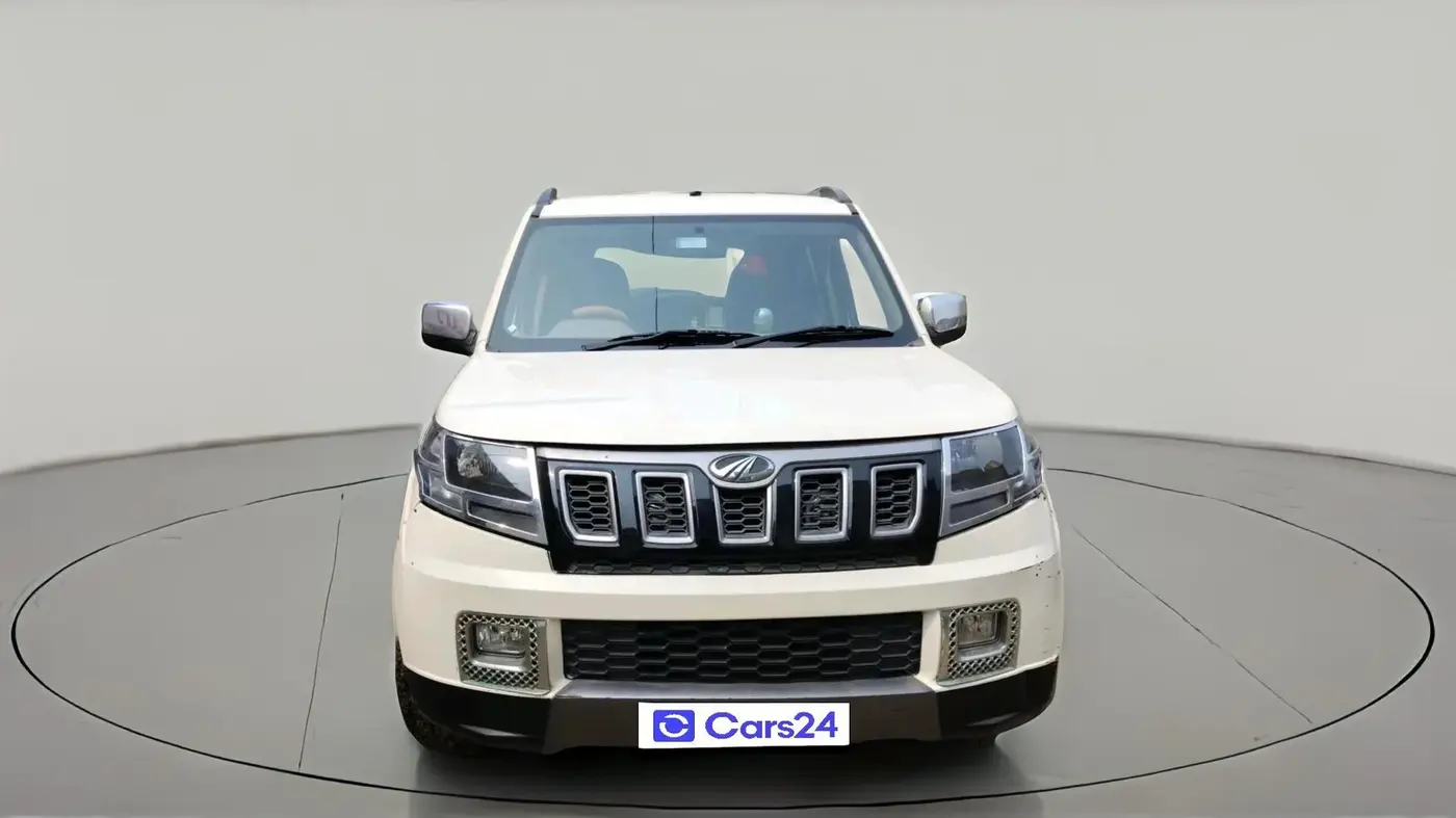 2019 Mahindra TUV300 T8, Diesel, Manual, 42,148 km, exterior