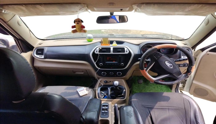 2019 Mahindra TUV300 T8, Diesel, Manual, 42,148 km, interior