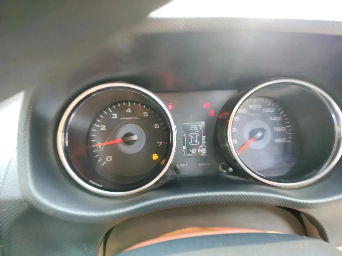 2019 Mahindra TUV300 T8, Diesel, Manual, 42,148 km, interior