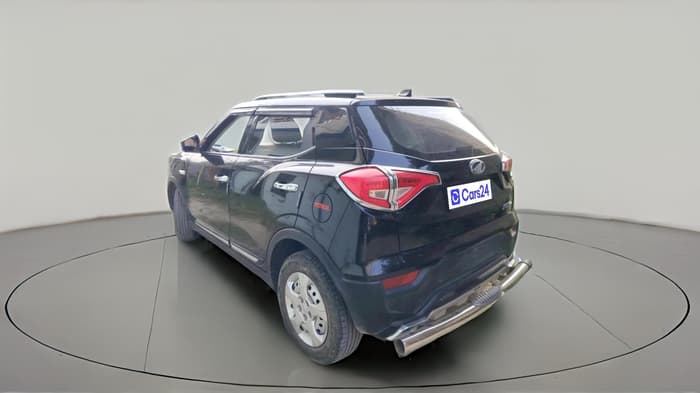 2022 Mahindra XUV300 W4 1.2 PETROL, Petrol, Manual, 19,631 km, exterior