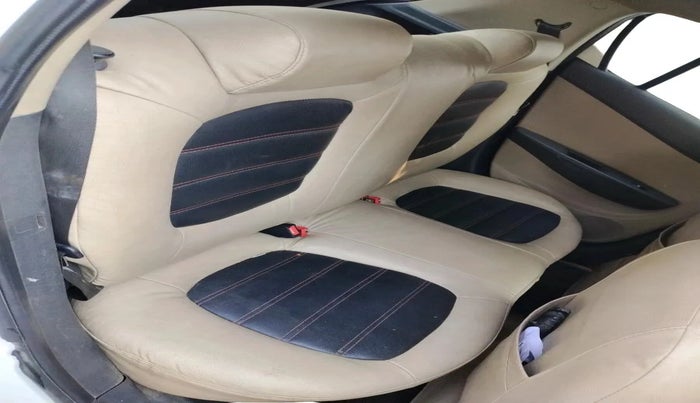 2013 Hyundai i20 MAGNA (O) 1.4 CRDI, Diesel, Manual, 1,21,609 km, interior