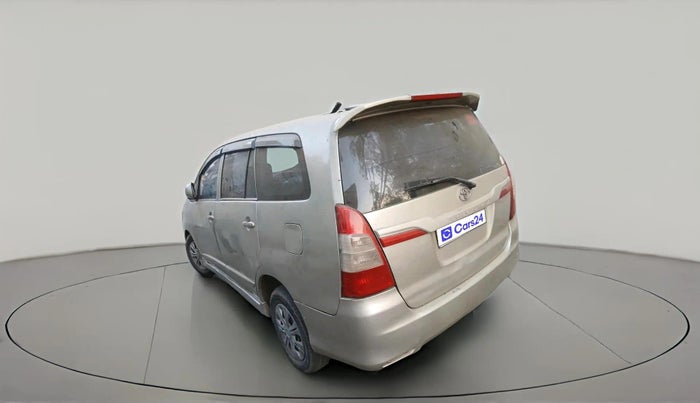 2014 Toyota Innova 2.5 GX 8 STR, Diesel, Manual, 68,494 km, exterior