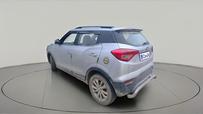 2021 Mahindra XUV300 W8 1.2 PETROL, Petrol, Manual, 1,11,457 km, exterior