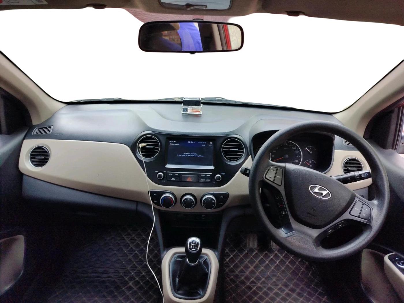 2018 Hyundai Grand i10 SPORTZ 1.2 KAPPA VTVT, Petrol, Manual, 68,242 km, interior