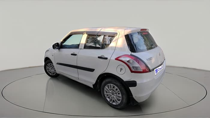 2013 Maruti Swift LXI, CNG, Manual, 1,16,929 km, exterior