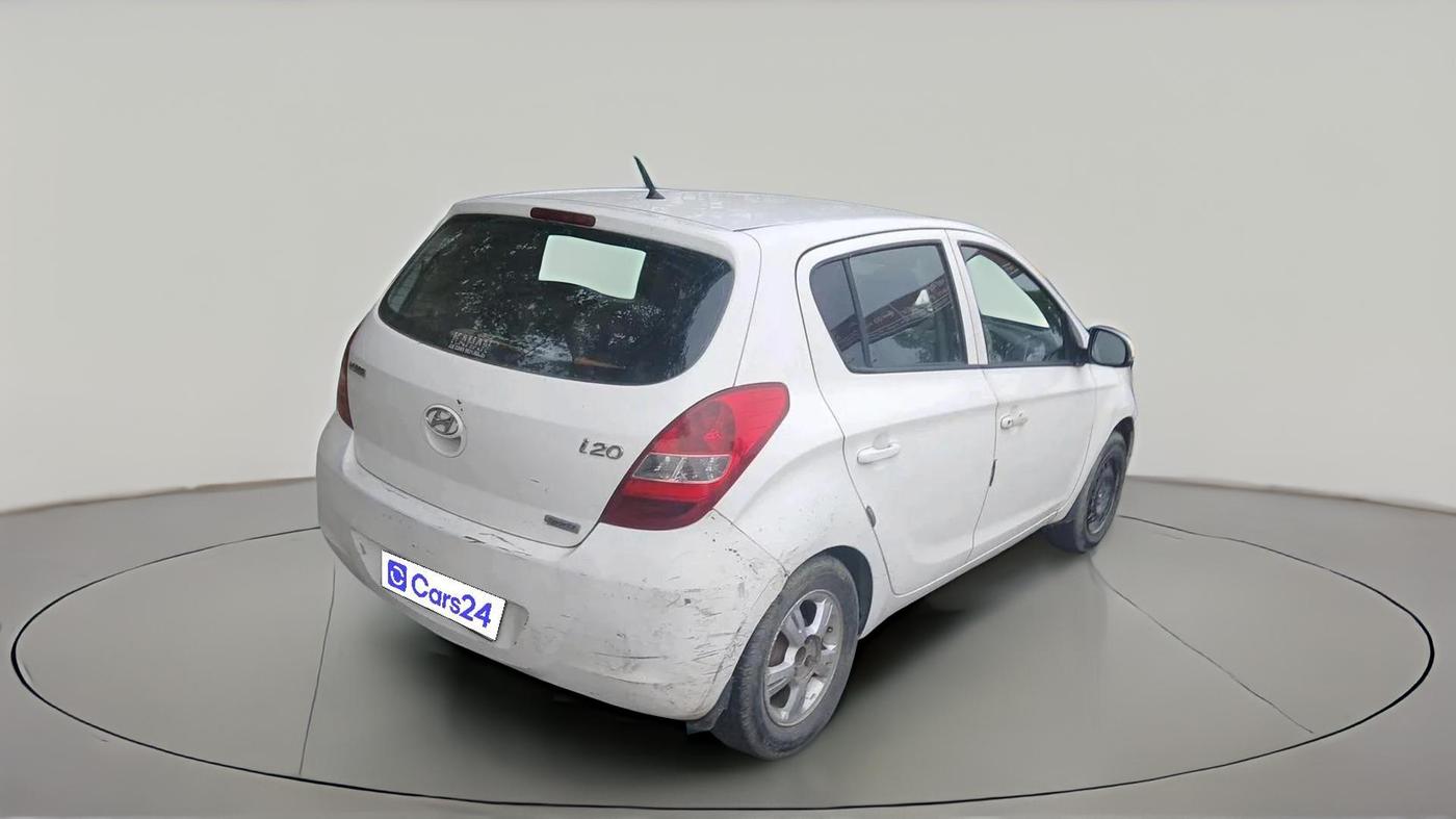 2011 Hyundai i20 SPORTZ 1.2, CNG, Manual, 1,72,089 km, exterior