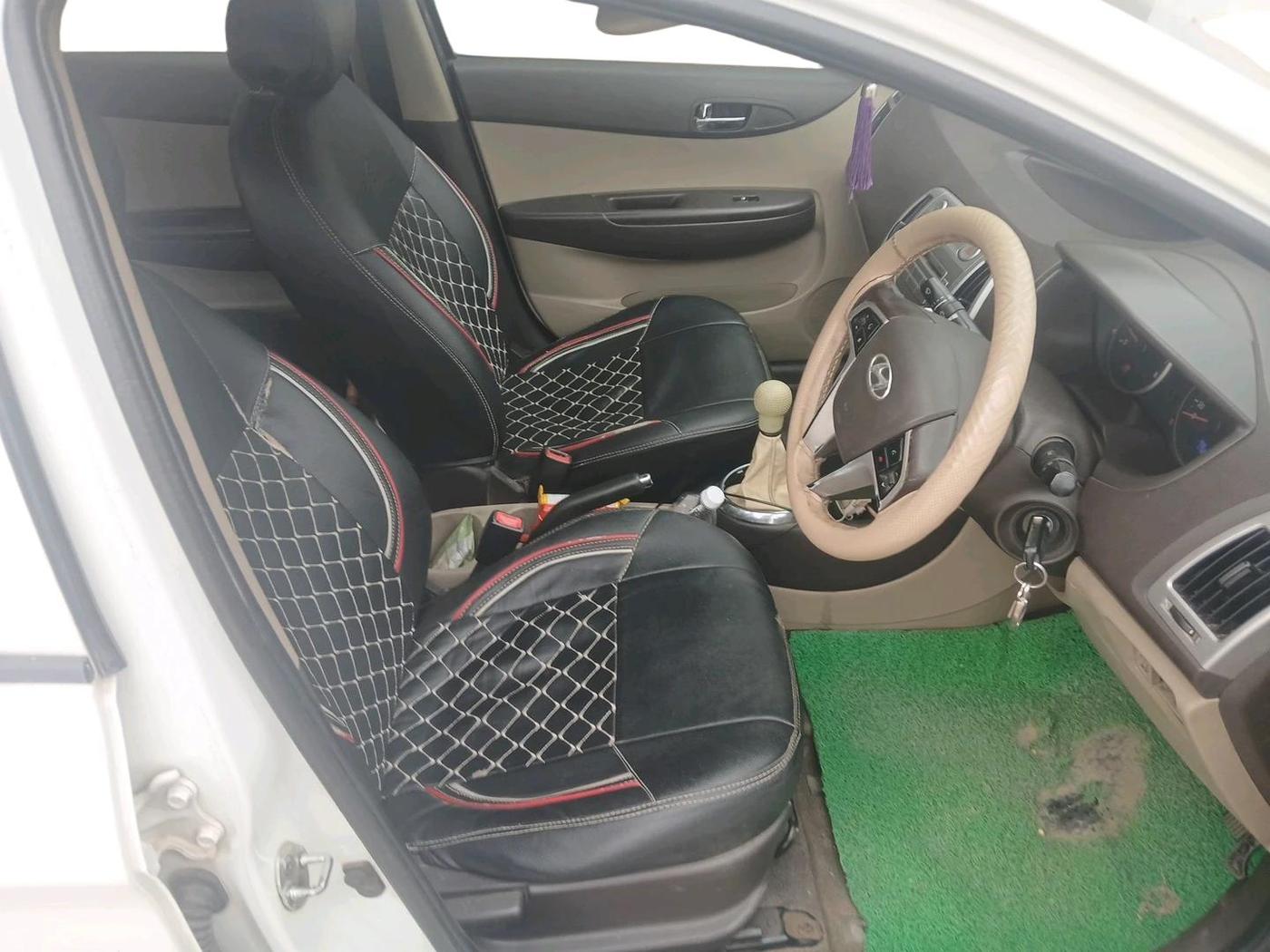2011 Hyundai i20 SPORTZ 1.2, CNG, Manual, 1,72,089 km, interior