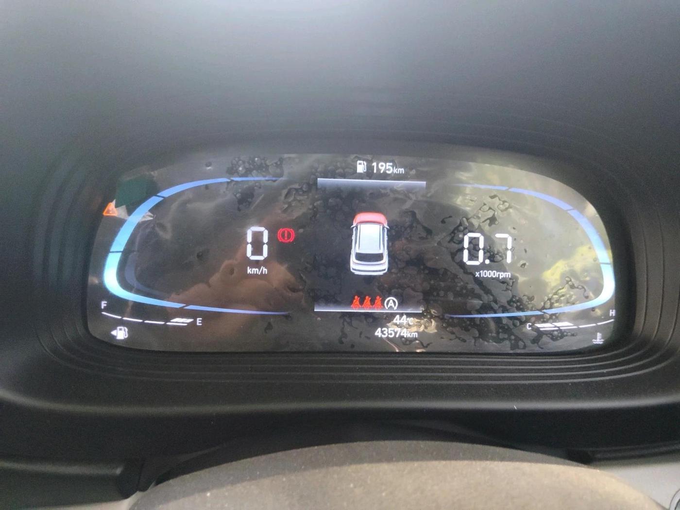 2024 Hyundai VENUE SX 1.5 CRDI, Diesel, Manual, 45,000 km, interior