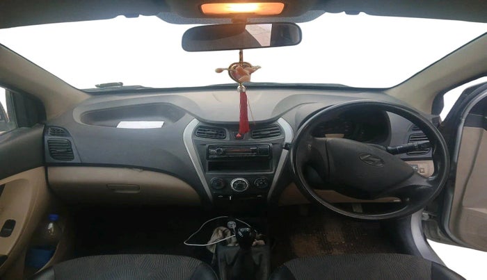 2013 Hyundai Eon ERA +, CNG, Manual, 1,26,840 km, interior