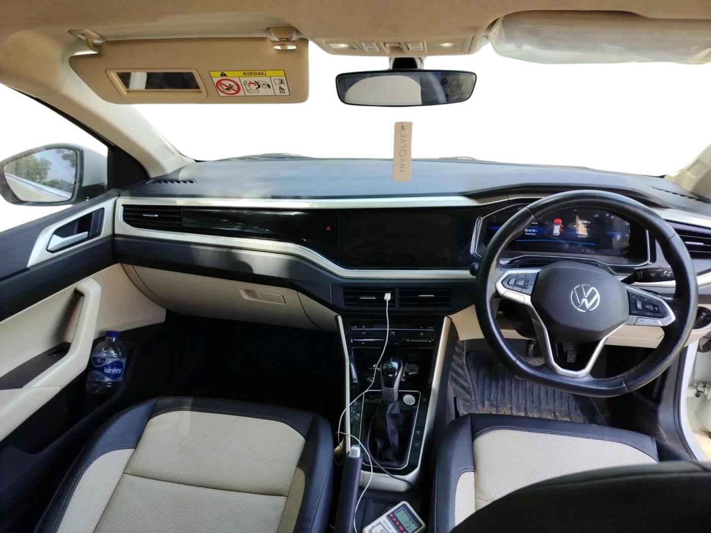 2023 Volkswagen VIRTUS TOPLINE TSI 1.0 AT, Petrol, Automatic, 29,620 km, interior