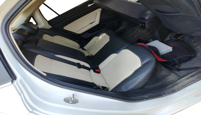 2023 Volkswagen VIRTUS TOPLINE TSI 1.0 AT, Petrol, Automatic, 29,588 km, interior