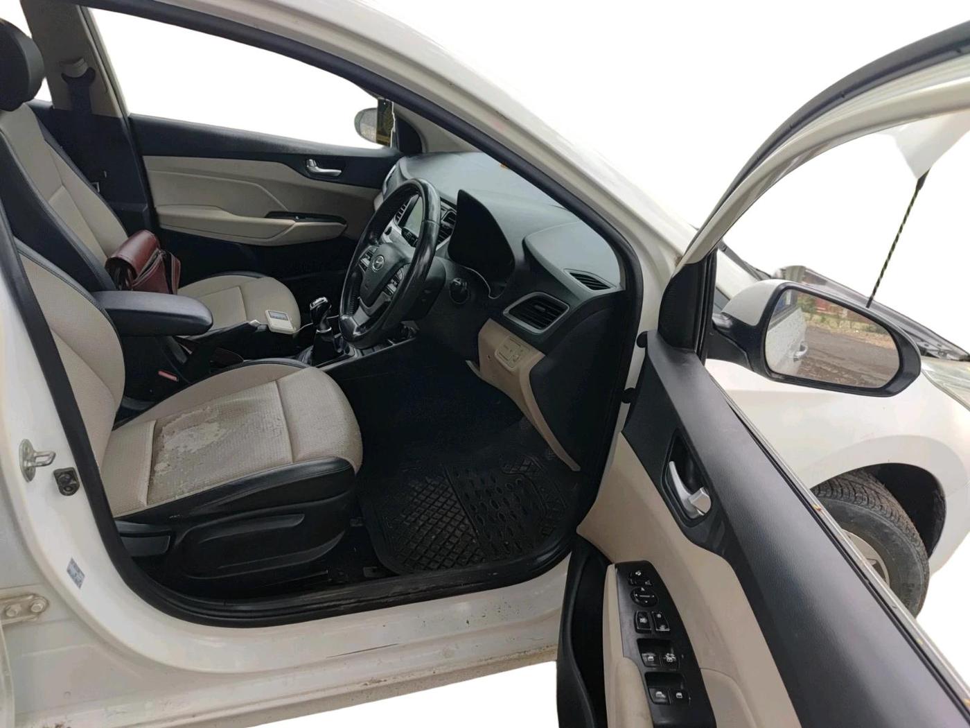 2019 Hyundai Verna 1.6 VTVT SX O, Petrol, Manual, 84,558 km, interior