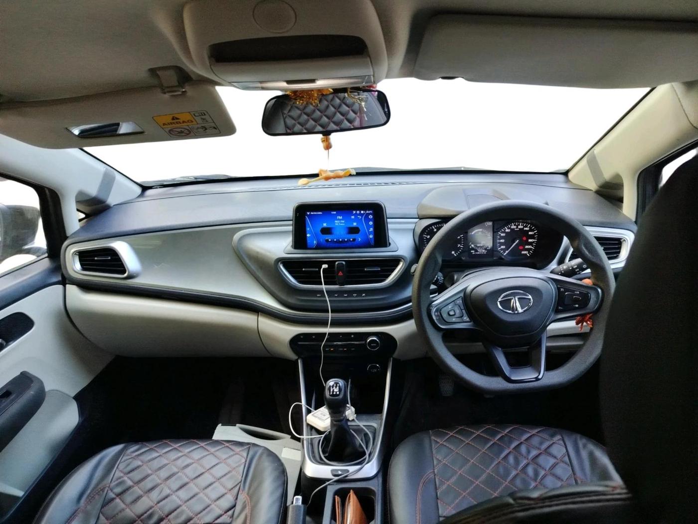 2022 Tata ALTROZ XZ PETROL, Petrol, Manual, 75,038 km, interior