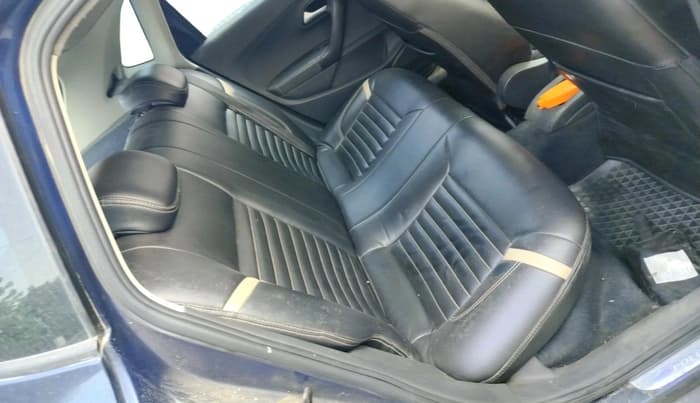 2015 Volkswagen Polo COMFORTLINE 1.5L, Diesel, Manual, 1,26,511 km, interior