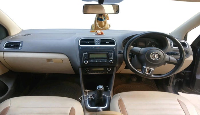 2011 Volkswagen Vento COMFORTLINE 1.6, Petrol, Manual, 92,513 km, interior