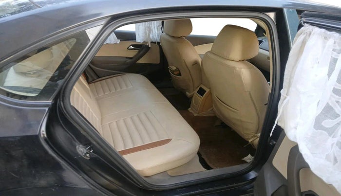 2011 Volkswagen Vento COMFORTLINE 1.6, Petrol, Manual, 92,513 km, interior