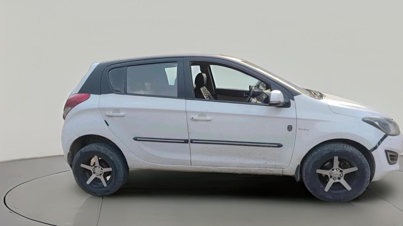2013 Hyundai i20 MAGNA 1.2, Petrol, Manual, 1,16,150 km, exterior