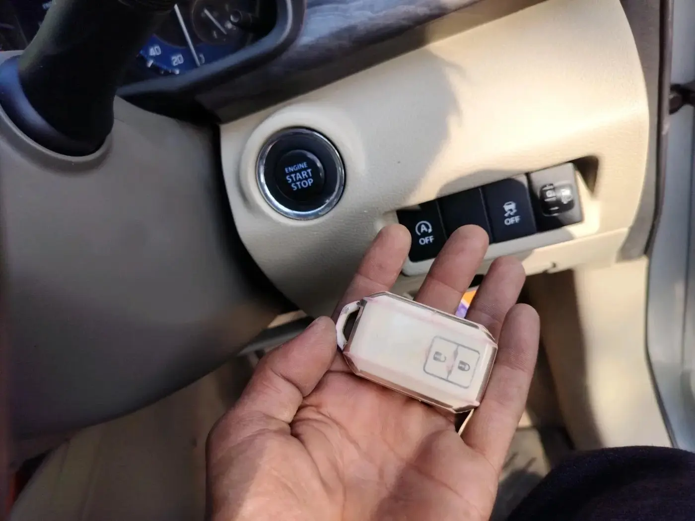 2022 Maruti Ertiga ZXI+ SHVS, Petrol, Manual, 32,896 km, interior