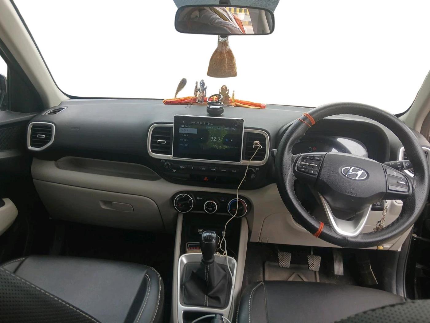 2024 Hyundai VENUE S (O) Plus 1.2 Petrol , Petrol, Manual, 13,315 km, interior