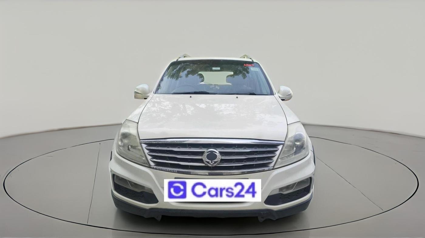 2015 Ssangyong Rexton RX7, Diesel, Automatic, 1,11,907 km, exterior