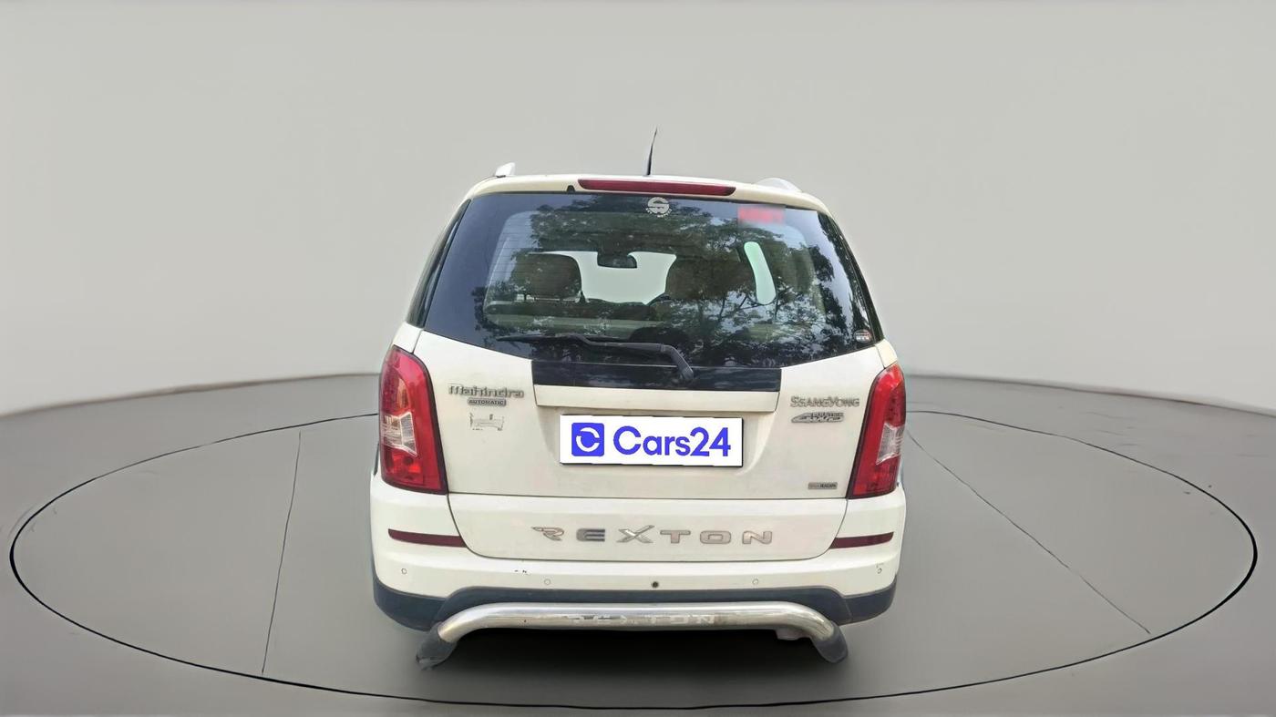 2015 Ssangyong Rexton RX7, Diesel, Automatic, 1,11,907 km, exterior