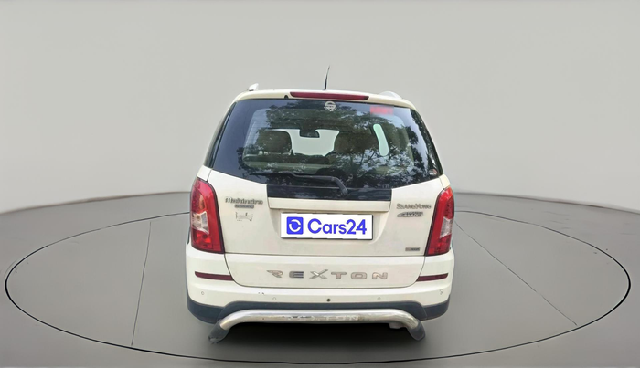 2015 Ssangyong Rexton RX7, Diesel, Automatic, 1,11,907 km, exterior
