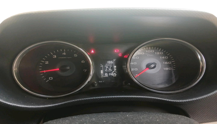 2019 Mahindra TUV300 T8, Diesel, Manual, 1,61,465 km, interior