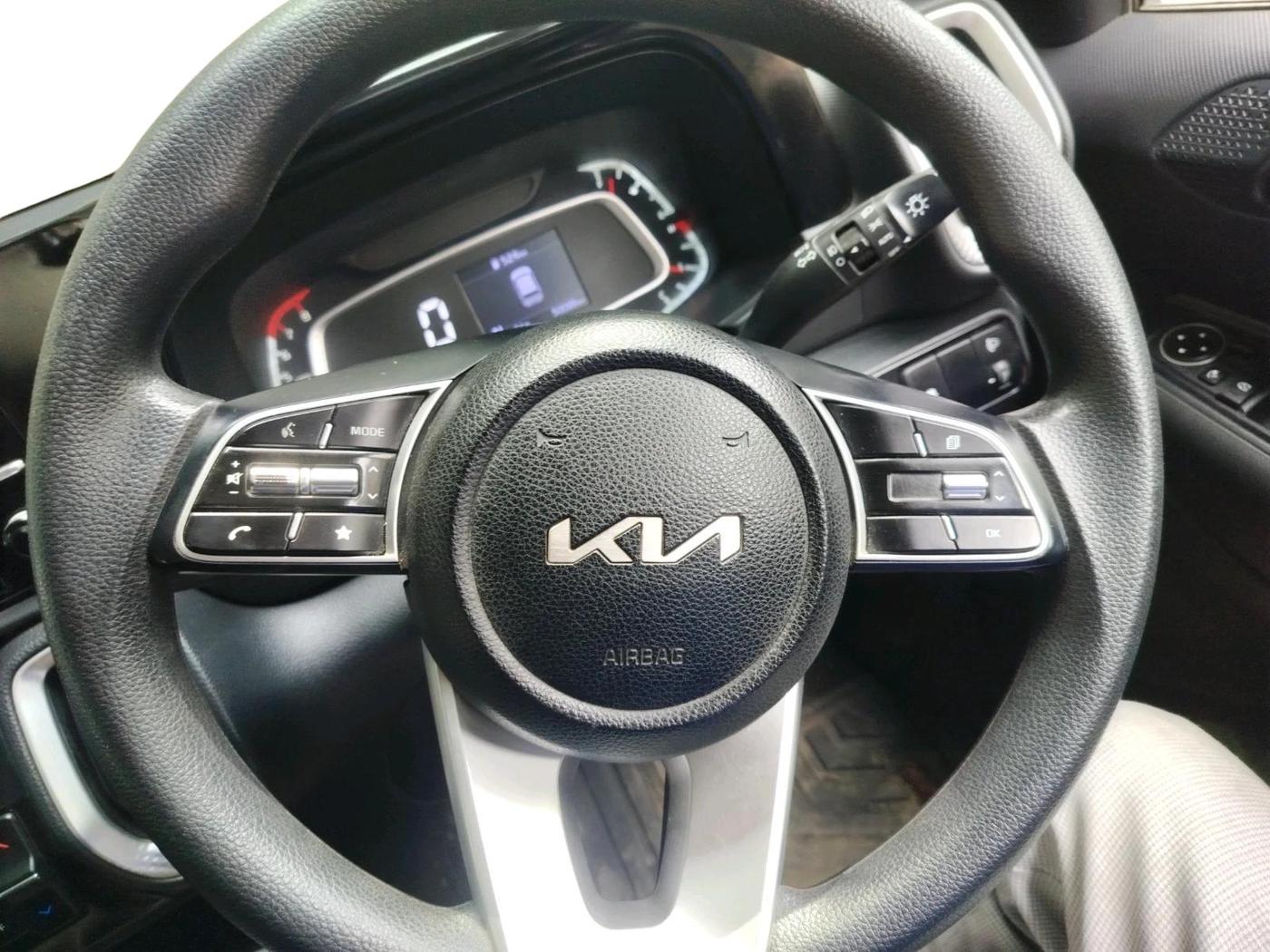 2022 KIA SONET HTK PLUS 1.0 IMT, Petrol, Manual, 50,093 km, interior