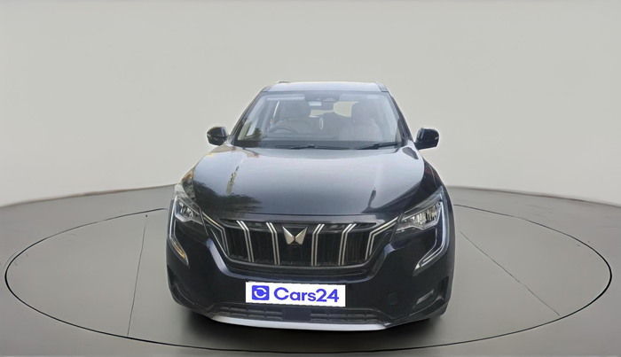 2022 Mahindra XUV700 AX 7 LUXURY D AWD AT 7 STR, Diesel, Automatic, 65,123 km, exterior