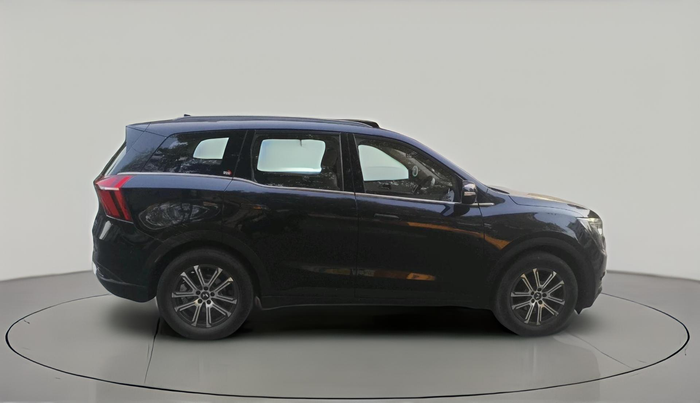 2022 Mahindra XUV700 AX 7 LUXURY D AWD AT 7 STR, Diesel, Automatic, 65,123 km, exterior