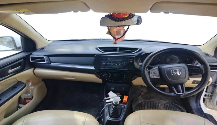 2018 Honda Amaze 1.2L I-VTEC S, Petrol, Manual, 1,66,004 km, interior