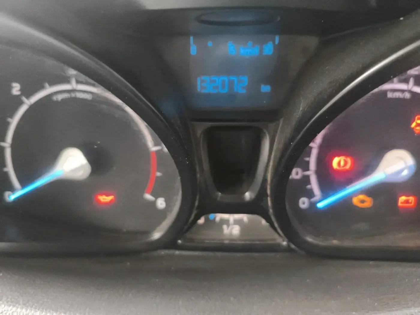 2013 Ford Ecosport AMBIENTE 1.5L DIESEL, Diesel, Manual, 1,32,072 km, interior
