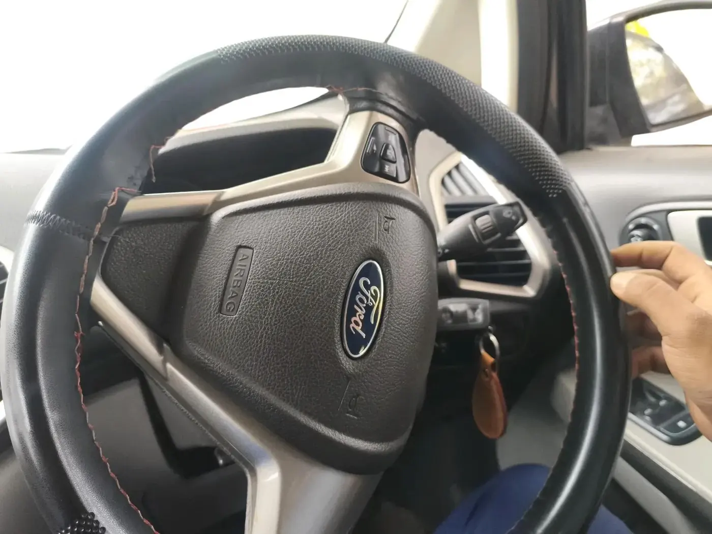 2013 Ford Ecosport AMBIENTE 1.5L DIESEL, Diesel, Manual, 1,32,072 km, interior