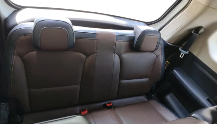 2023 Mahindra SCORPIO-N Z8 L DIESEL MT 2WD 7 STR, Diesel, Manual, 1,14,257 km, interior