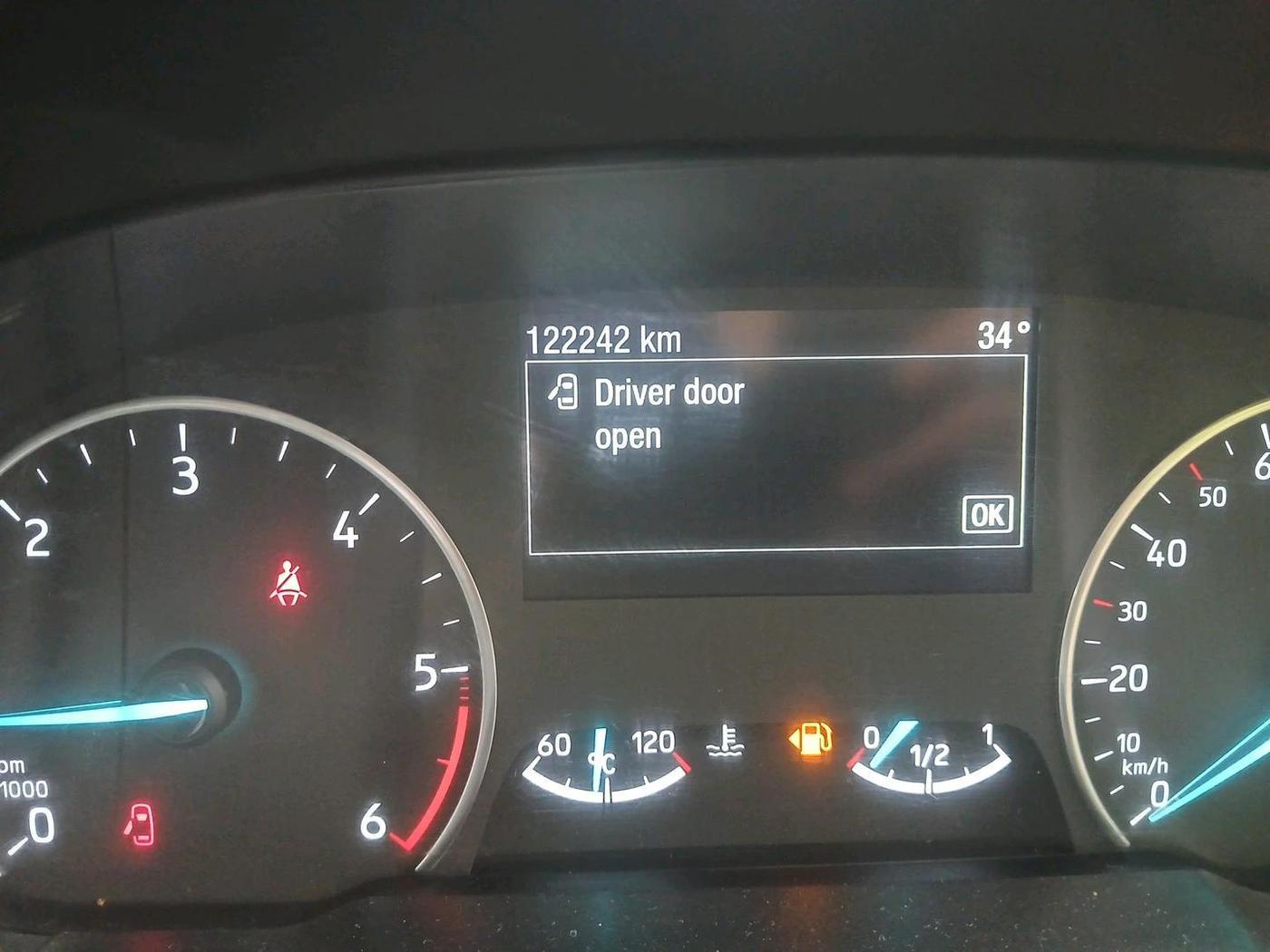 2020 Ford Ecosport TITANIUM 1.5L DIESEL, Diesel, Manual, 1,22,242 km, interior