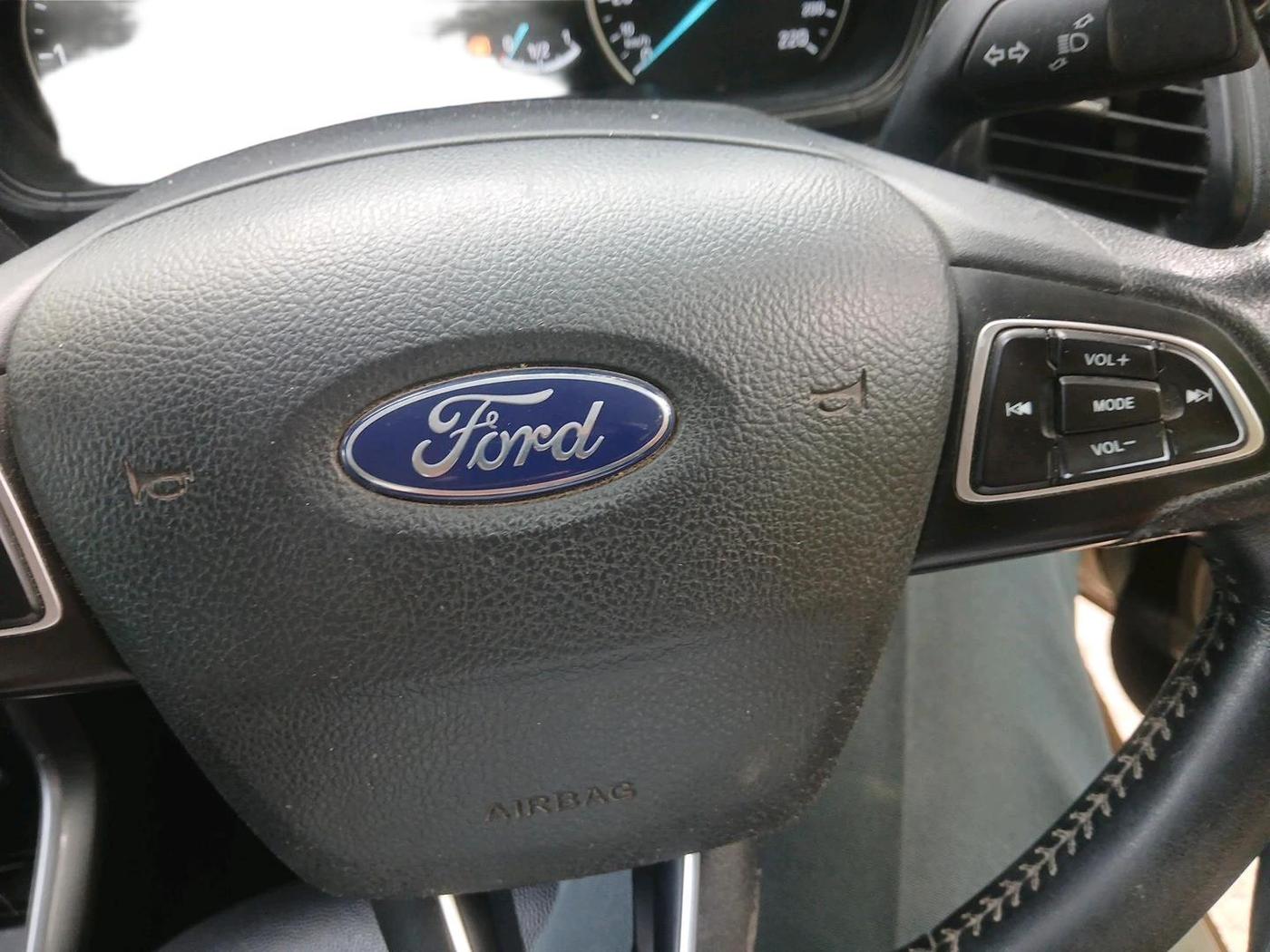 2020 Ford Ecosport TITANIUM 1.5L DIESEL, Diesel, Manual, 1,22,242 km, interior