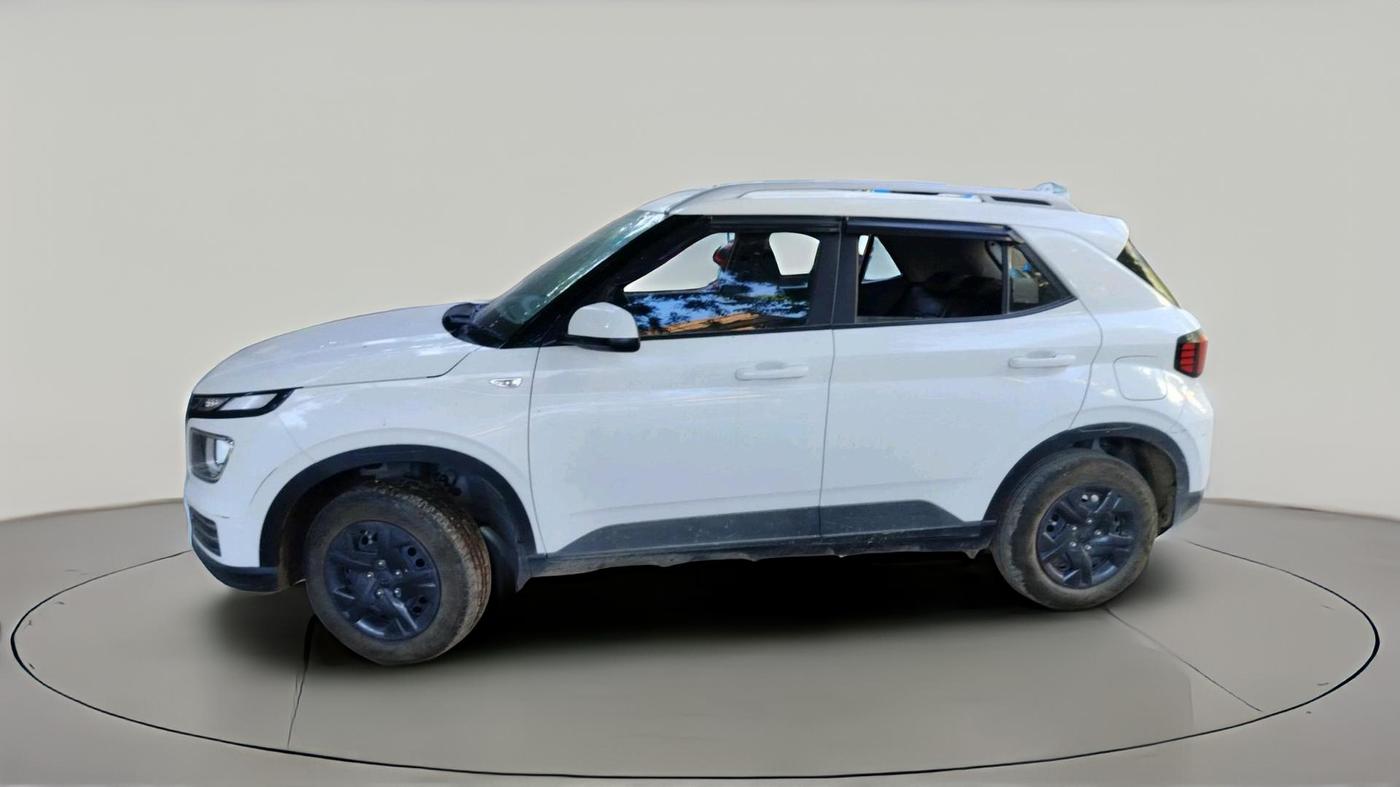 2024 Hyundai VENUE S 1.2, Petrol, Manual, 6,618 km, exterior