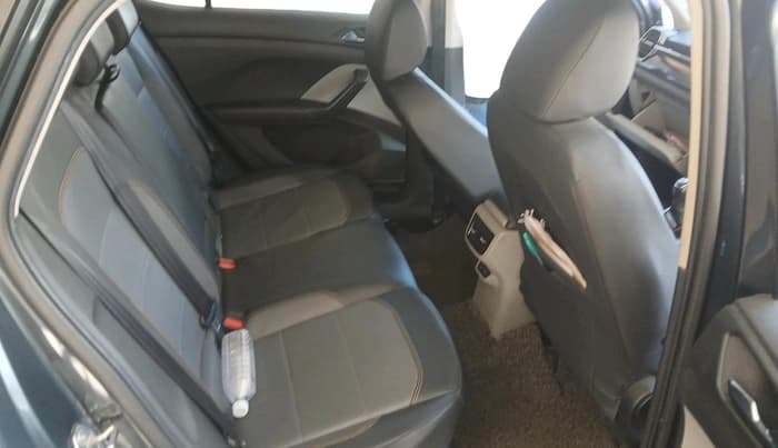 2023 Skoda KUSHAQ STYLE 1.0L TSI MT, Petrol, Manual, 88,051 km, interior