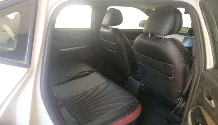 2023 Nissan MAGNITE XV MT, Petrol, Manual, 31,548 km, interior