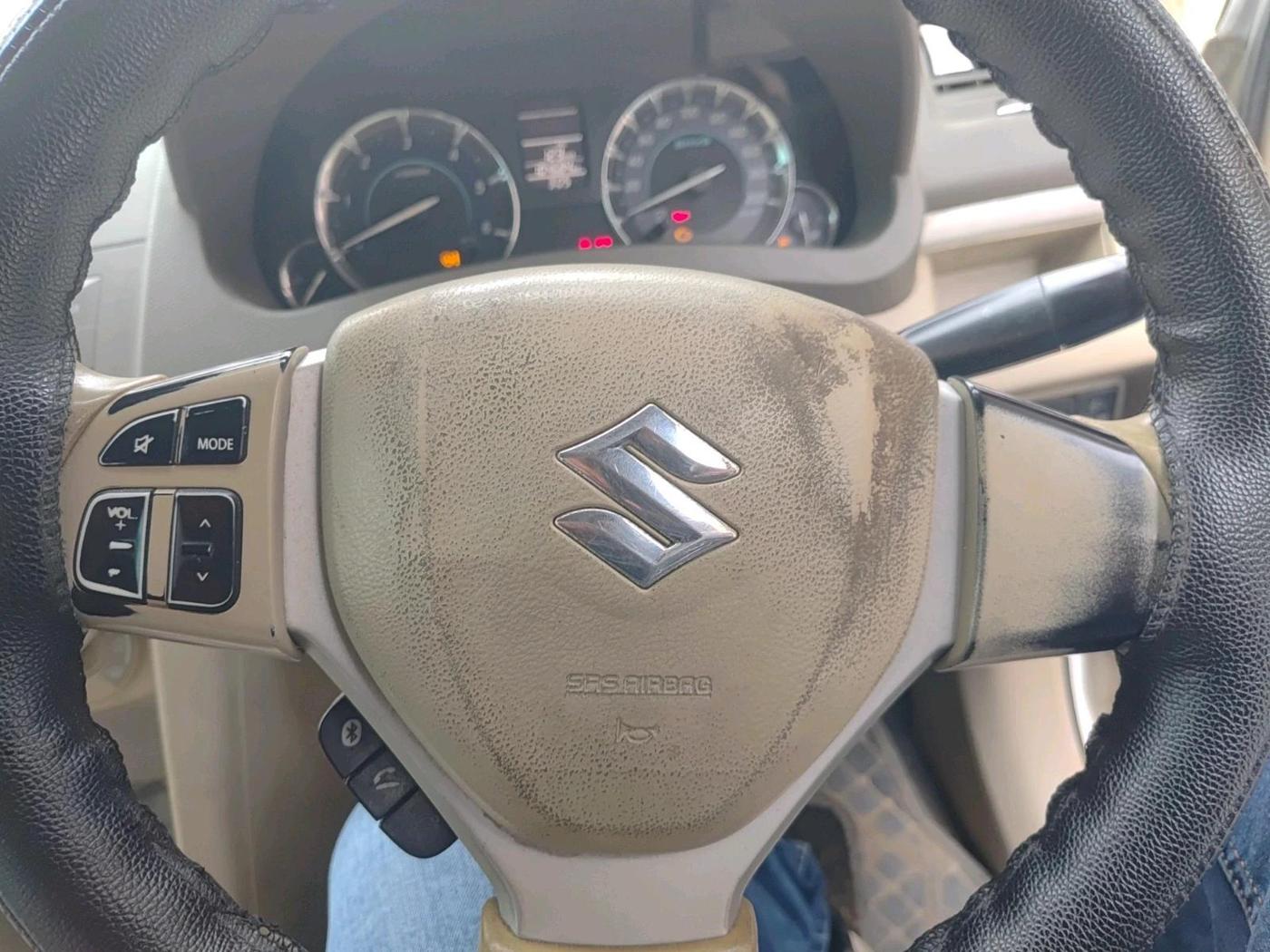 2015 Maruti Ertiga VDI SHVS, Diesel, Manual, 1,04,684 km, interior