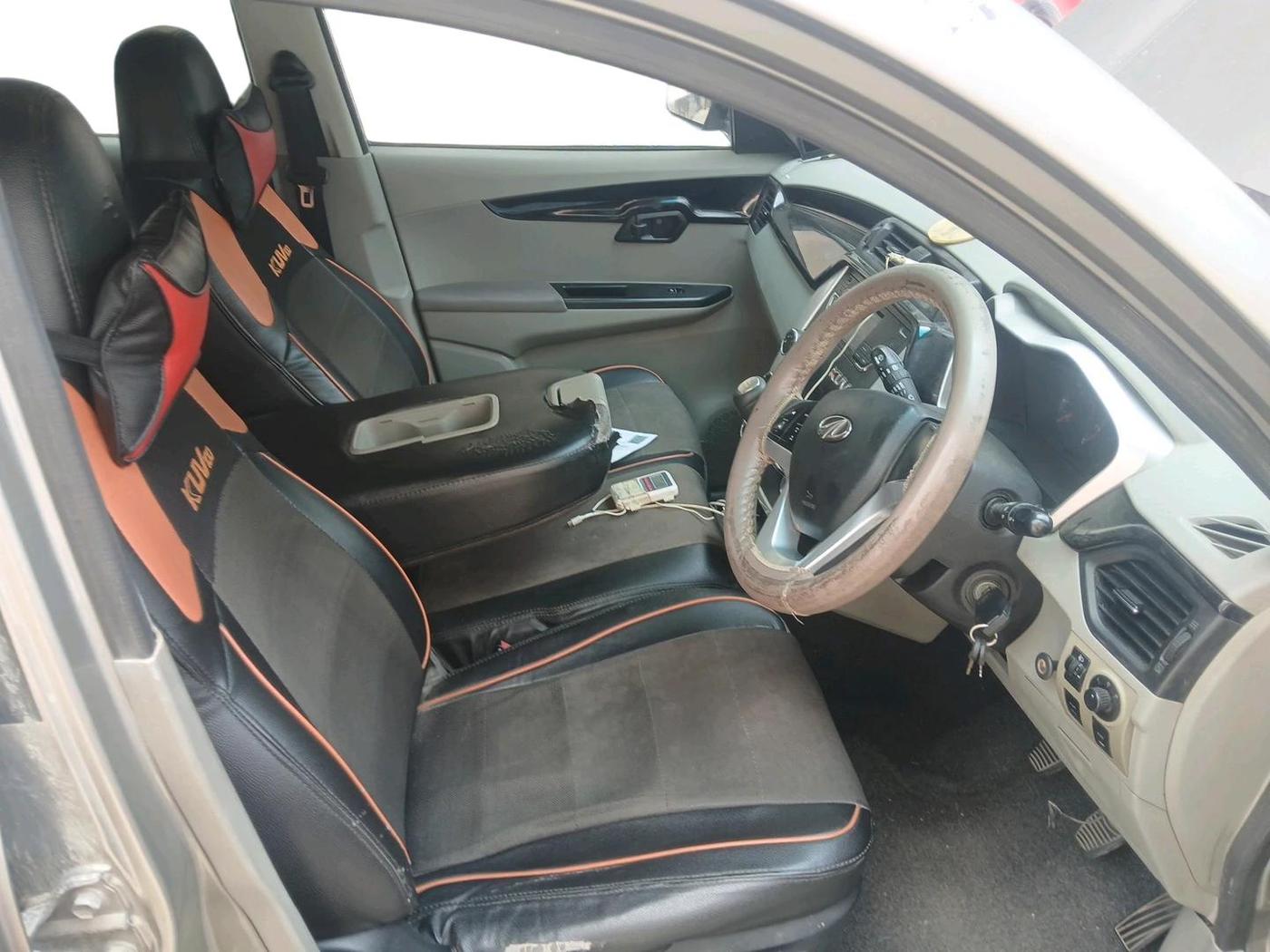 2017 Mahindra KUV 100 NXT K8 D 6 STR, Diesel, Manual, 96,148 km, interior