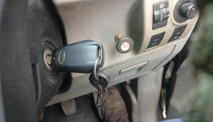2017 Mahindra KUV 100 NXT K8 D 6 STR, Diesel, Manual, 96,148 km, interior