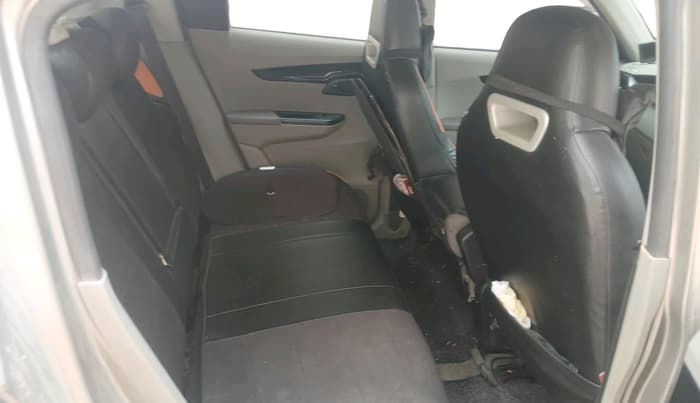 2017 Mahindra KUV 100 NXT K8 D 6 STR, Diesel, Manual, 96,148 km, interior
