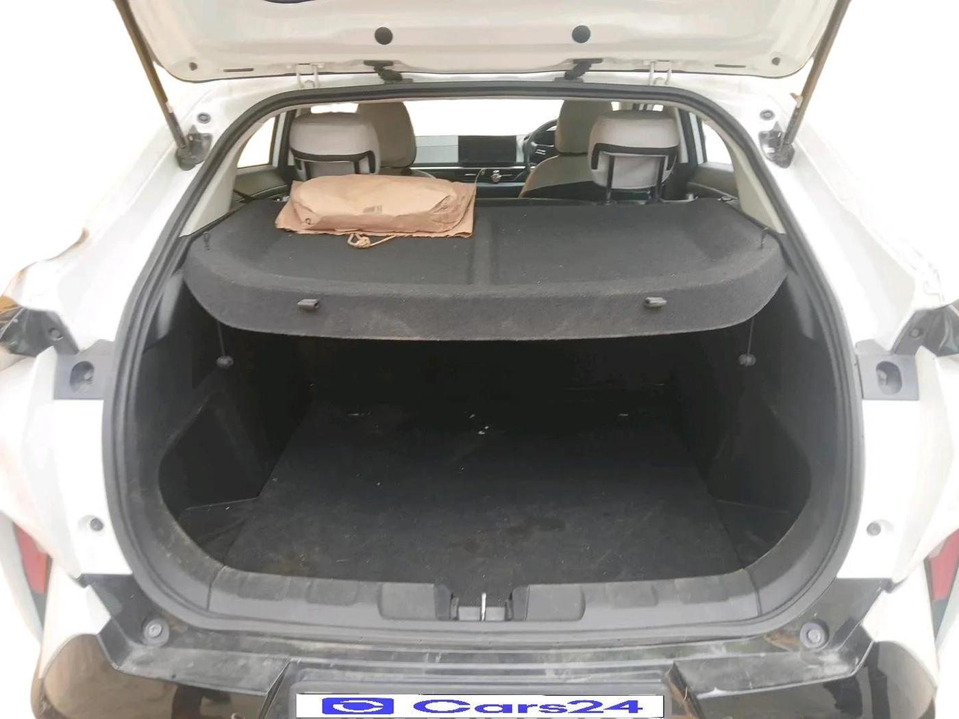 2025 Tata Curvv Creative Plus S 1.2 Petrol 6MT, Petrol, Manual, 14,952 km, exterior