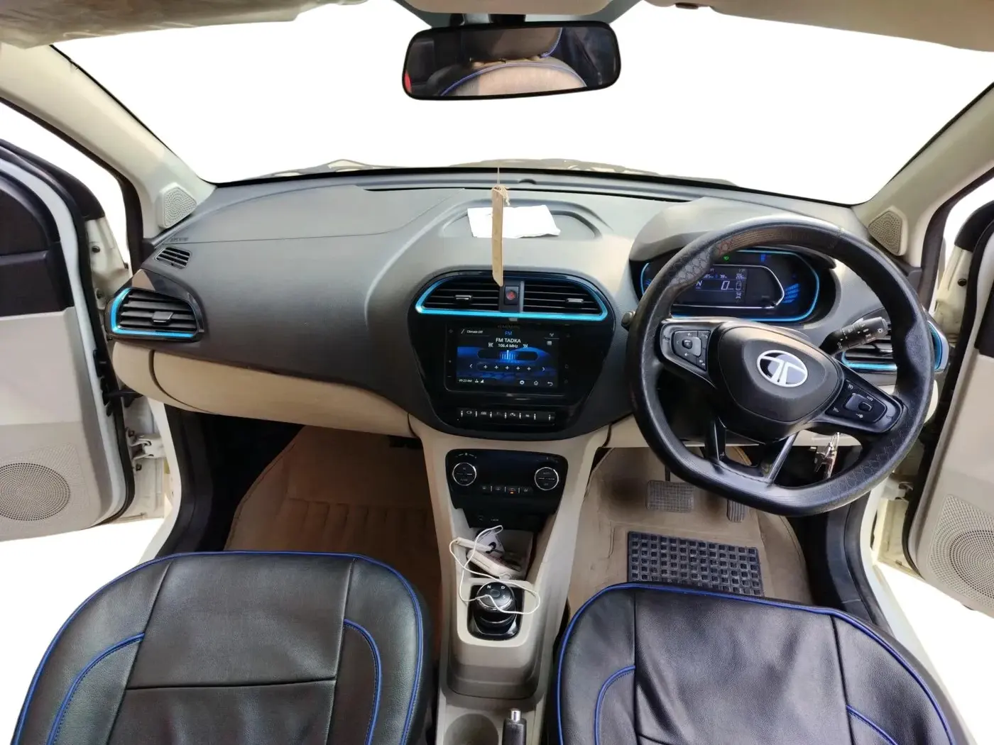 2024 Tata TIAGO EV XZ PLUS LONG RANGE, Electric, Automatic, 25,400 km, interior