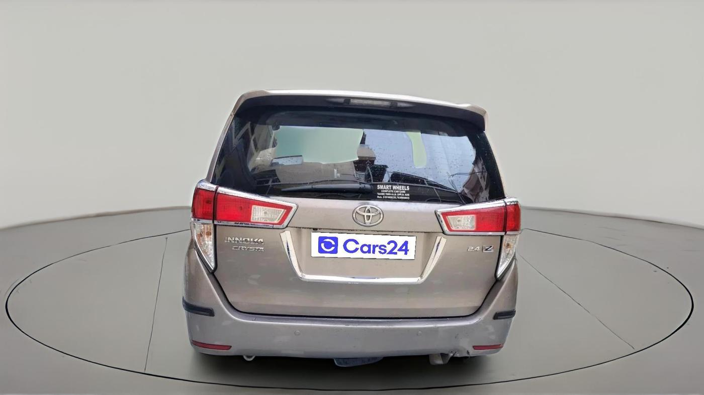 2016 Toyota Innova Crysta 2.4 ZX 7 STR, Diesel, Manual, 1,26,409 km, exterior