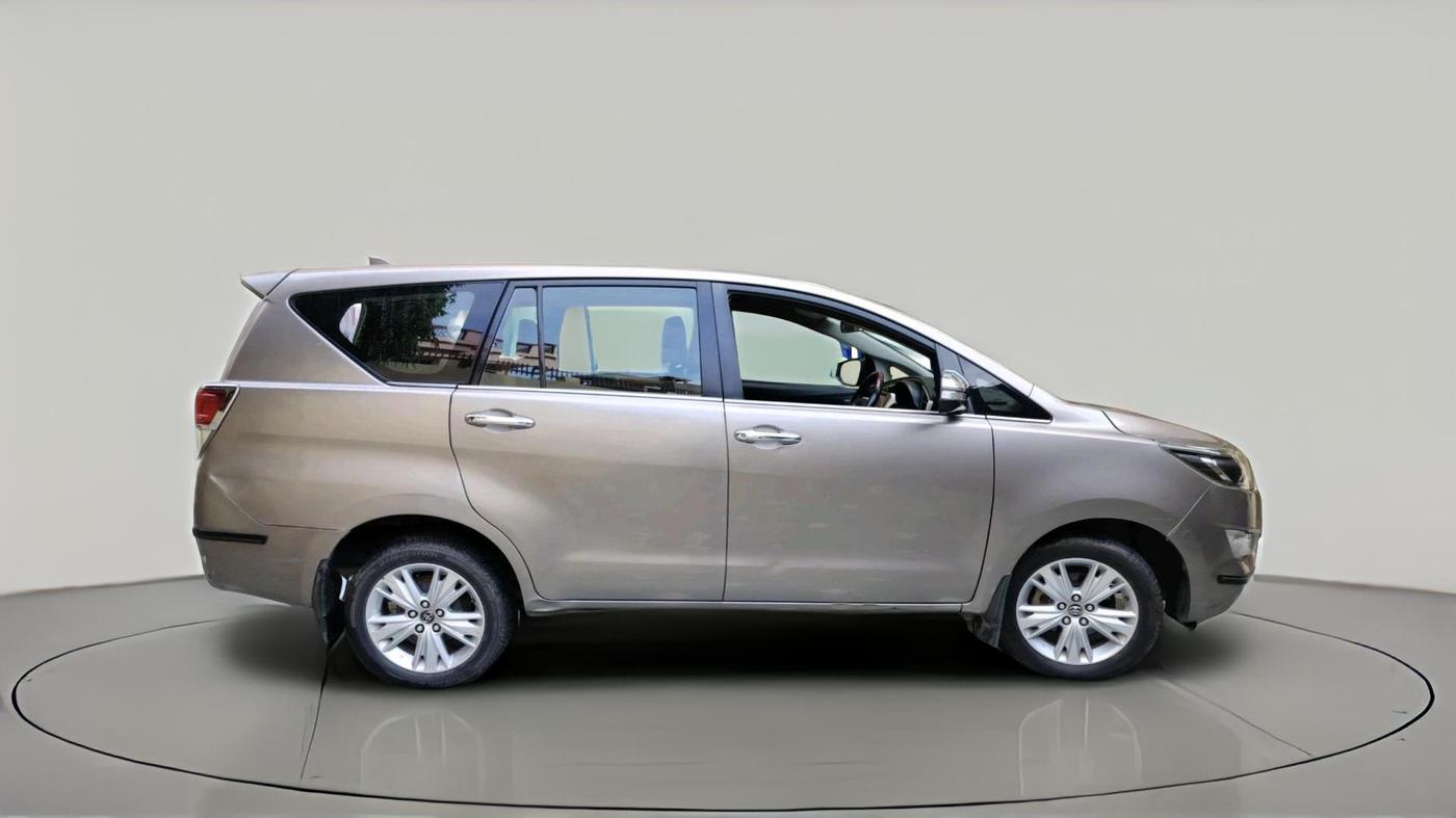 2016 Toyota Innova Crysta 2.4 ZX 7 STR, Diesel, Manual, 1,26,409 km, exterior
