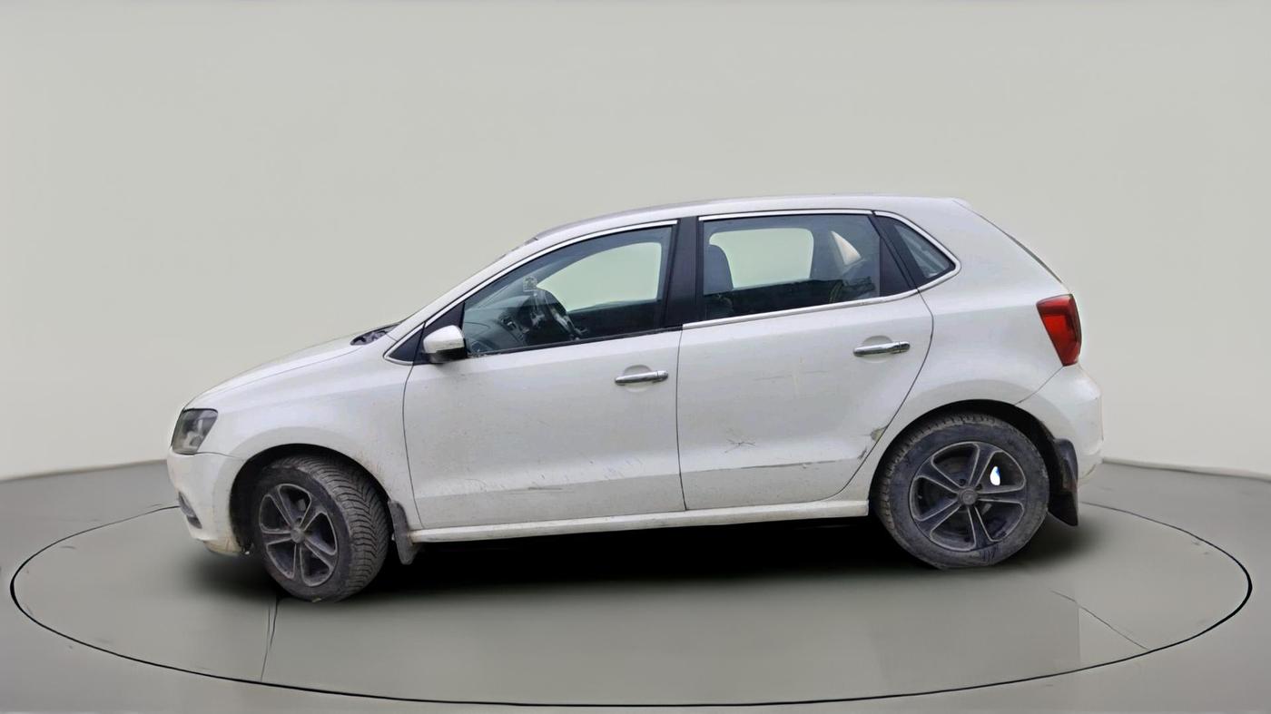 2016 Volkswagen Polo COMFORTLINE 1.2L, CNG, Manual, 97,876 km, exterior
